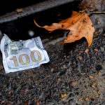 should you keep money you find on the ground?